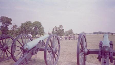 A Line of Union Cannons